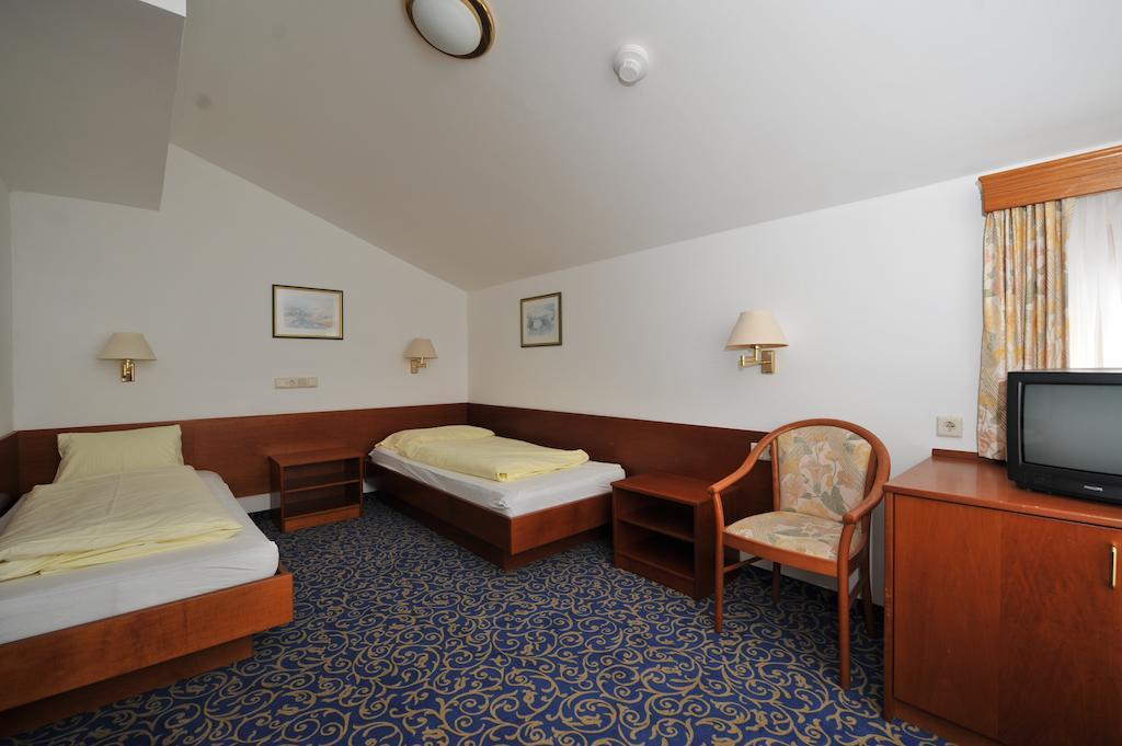 吉恩德法米乐恩萨尔茨堡酒店 罗孚尔 客房 照片